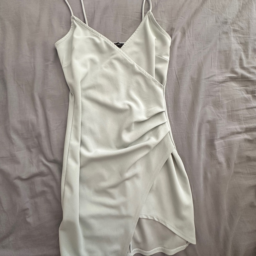 Light green dress